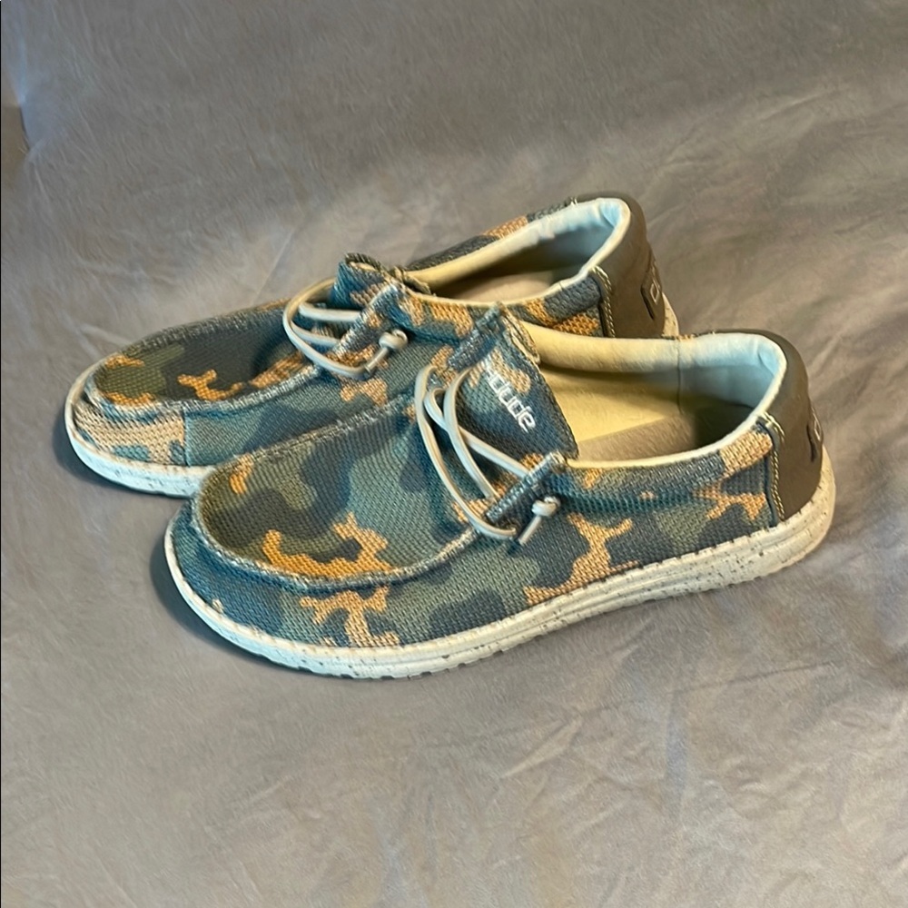 Hey Dude Green and Tan Camouflage Loafers Youth 4-5